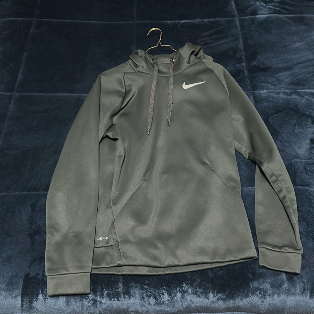 Nike dri-fit hoodie